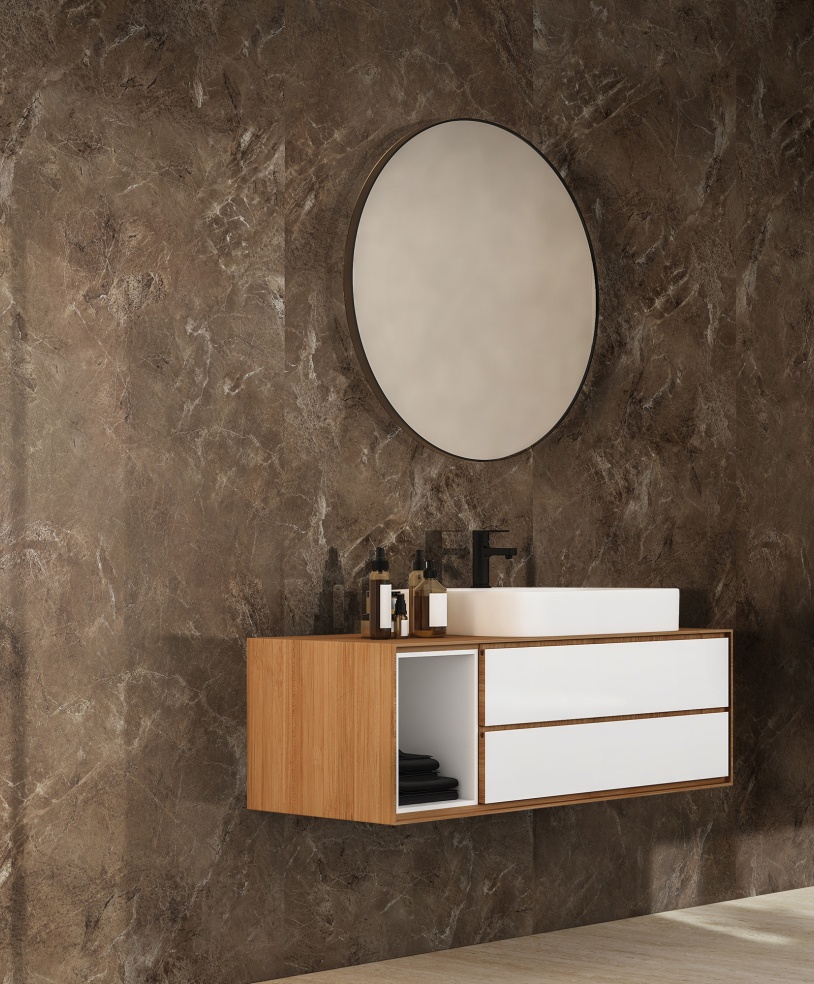 s50260b60a35j84-roomshot-badkamer-wandpanelen-gloss-marmer-bruin